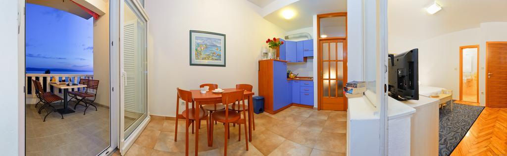 Apartments Villa Medic Brela Exterior photo